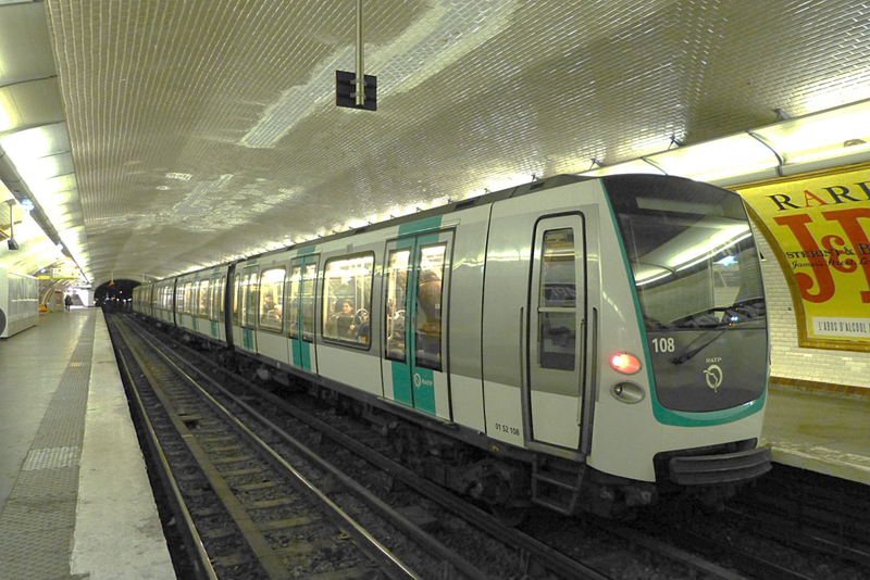AUDIENCE LIGNE 12